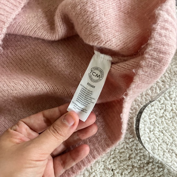 Essentials Soft Pink Wool coquette feminine preppy Women's Cardigan (not size) - Picture 6 of 9